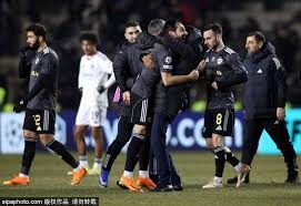 战神卡末节14分定胜局 哈登29+6+6&单节16分 快船双杀尼克斯